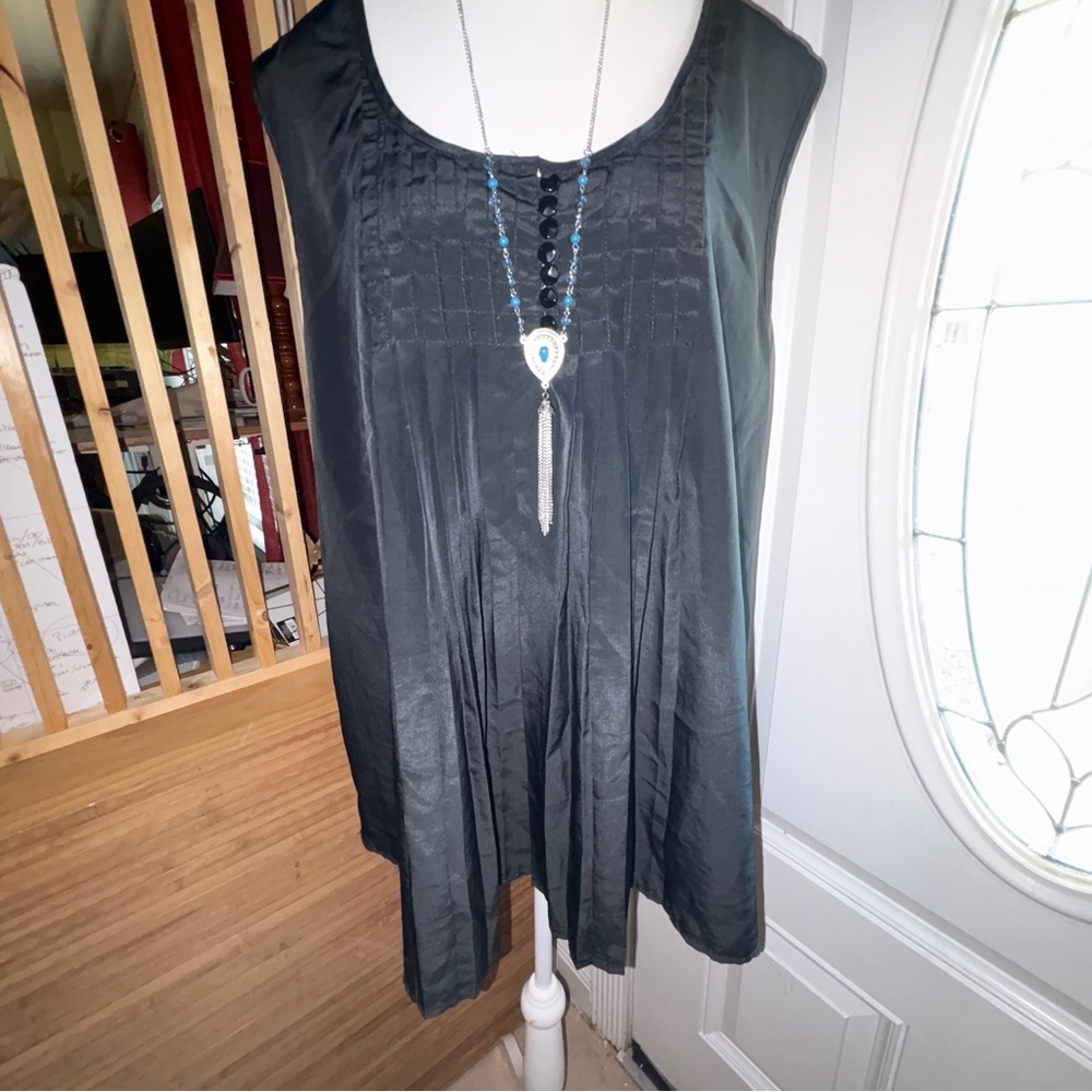 Roaman's Black Sleeveless Tunic